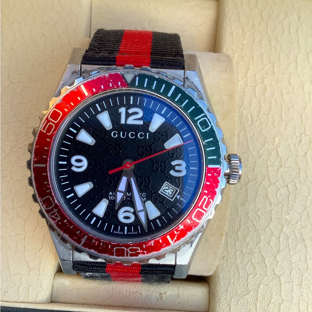 Mens authentic GUCCI AUTOMATIC watch❤️🖤🤍